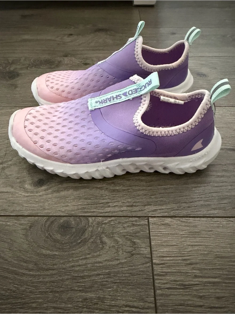 Kids Gradient Pink & Purple Slip-On Water Shoes